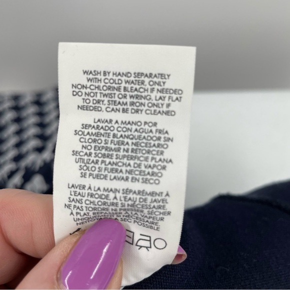 Cabi Elephant Parade Navy White Chiffon Overlay Banded Knit Body/Bottom Zip Top - Picture 8 of 11